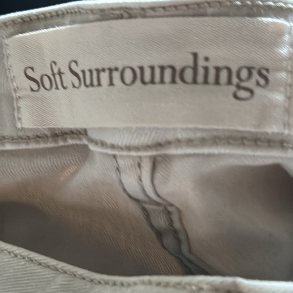 Soft Surroundings Sz 14 light tan embroidered lace detailing stretch pants - Picture 7 of 9